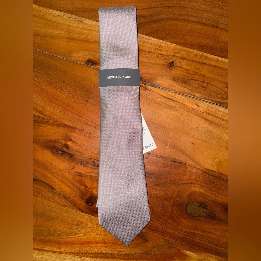 Michael Kors Tie - Picture 1 of 2